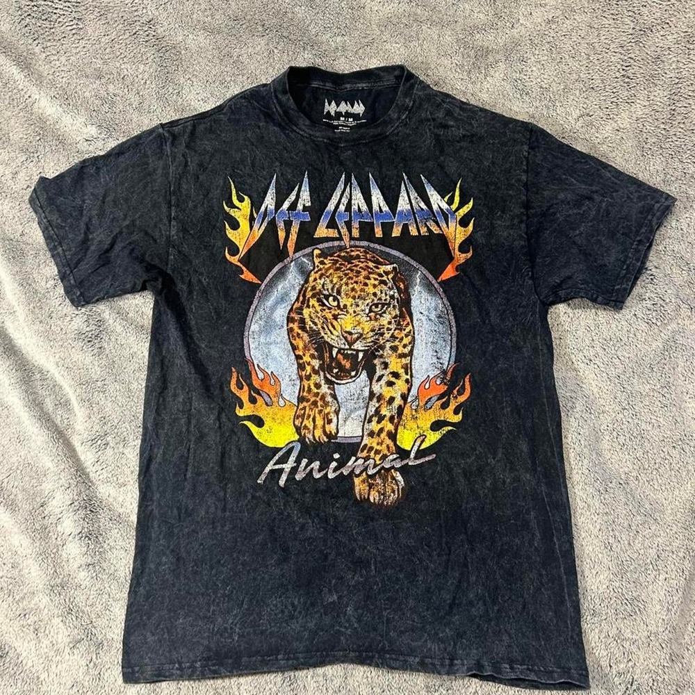 Def Leppard "Animal" Band Tee Acid Wash Size M